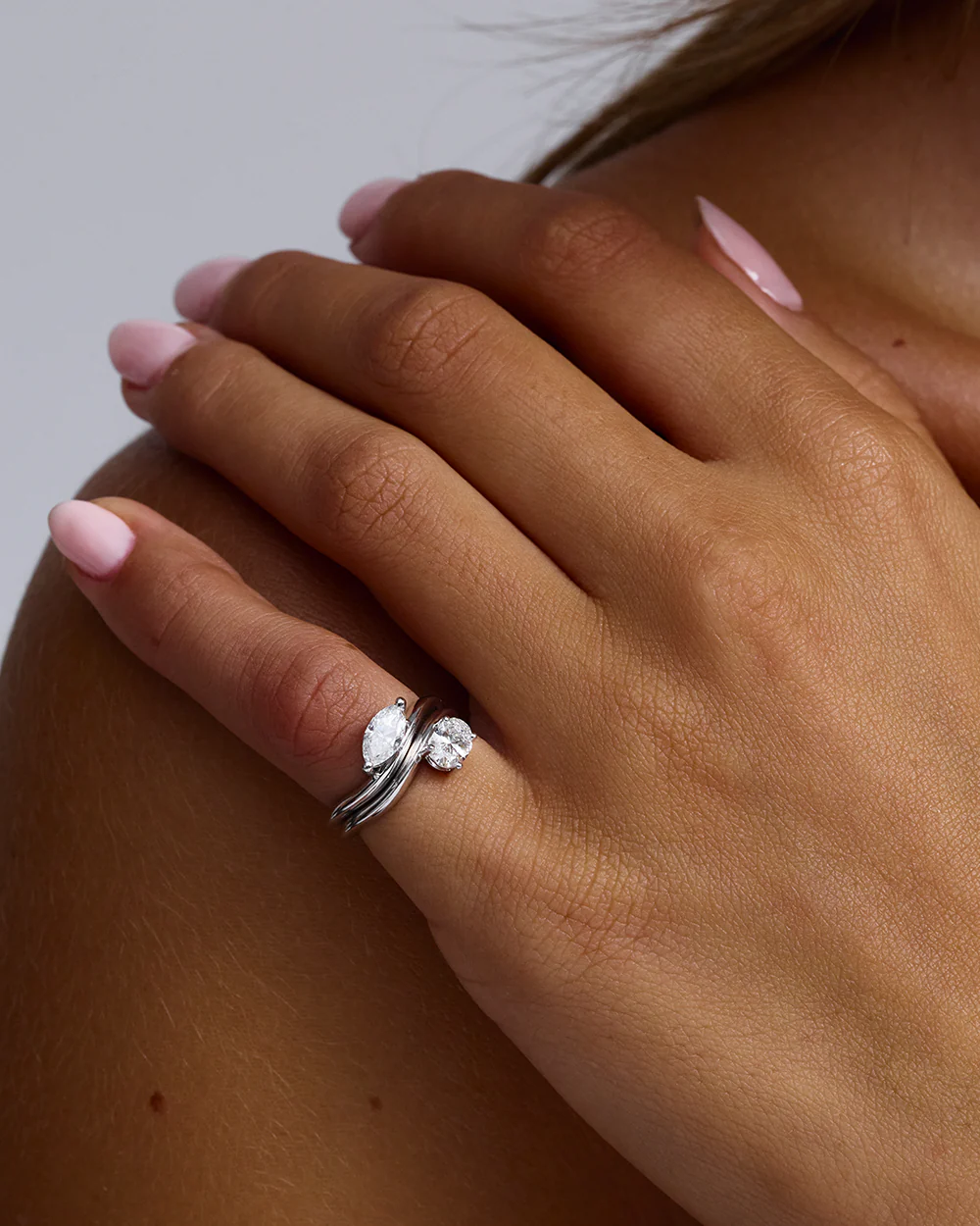 Astra Oval Pinky Ring - Image 4